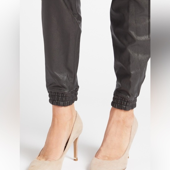 SPANX Leather Like Jogger Size M - Picture 3 of 8